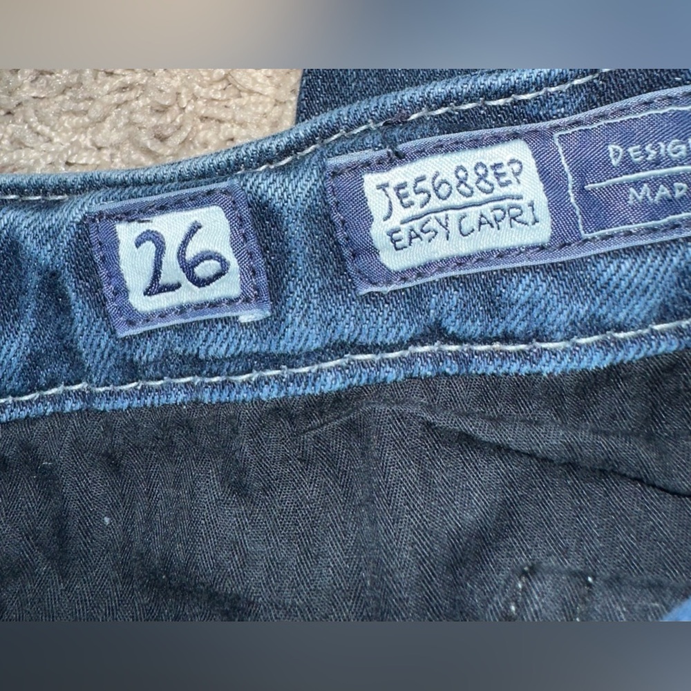 Miss Me Easy Capri Jeans Women's 26 Sequin Studded Embellished Blue Denim - Picture 7 of 8